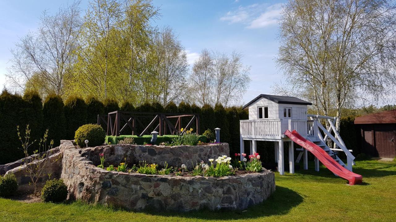 Dom W Skowronkach Villa Sasino Buitenkant foto