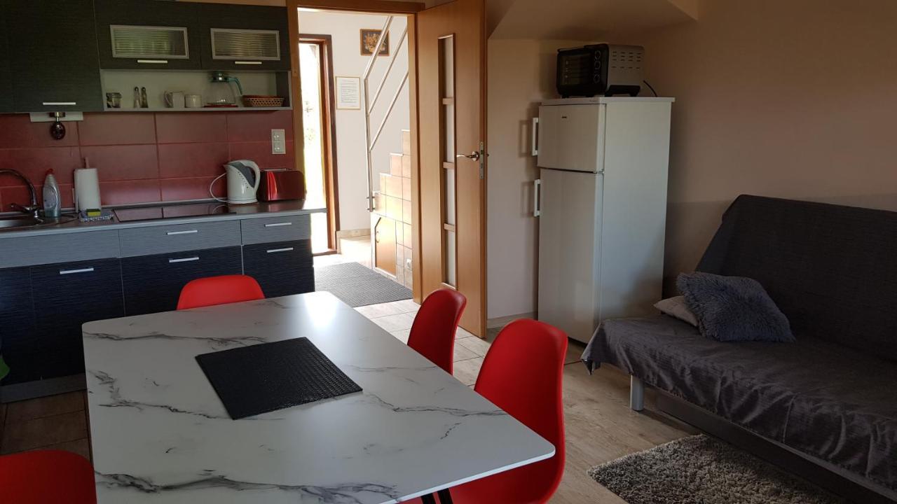 Dom W Skowronkach Villa Sasino Buitenkant foto